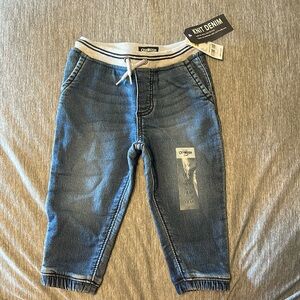 Never worn tags Oshkosh jeans